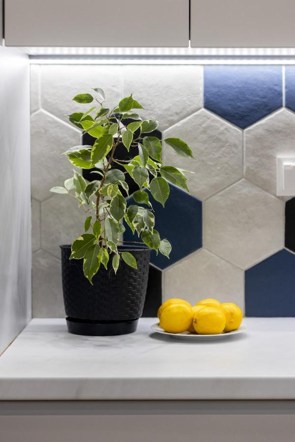 Apartament Bright, Cozy Close To The Airport By Renters