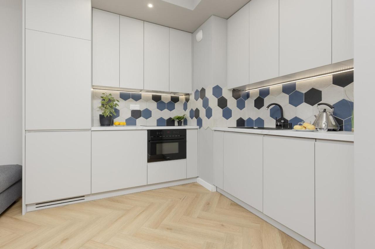 Apartament Bright, Cozy Close To The Airport By Renters Warszawa